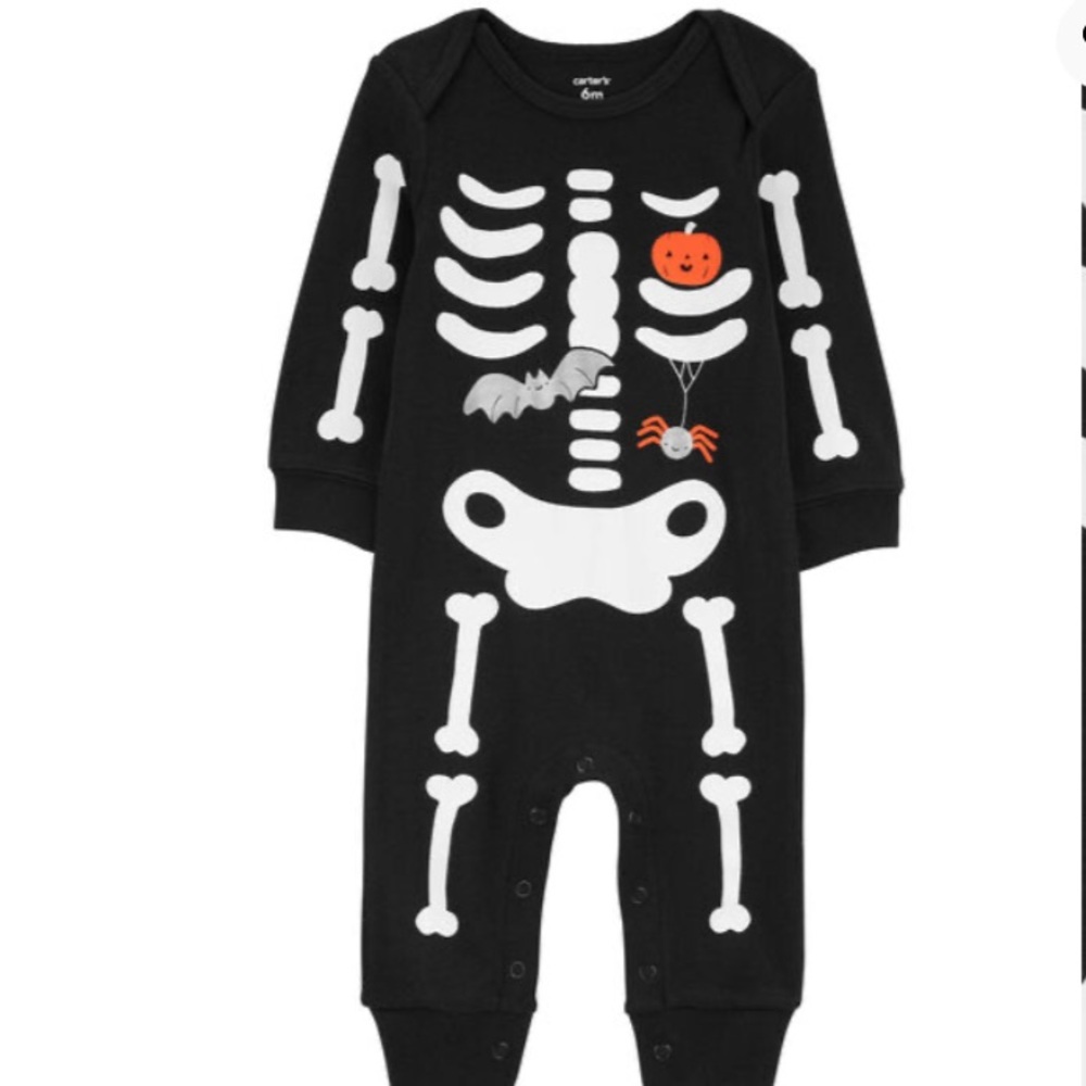 Carters baby skeleton pumpkin jumpsuit with open snap buttom size 6 month